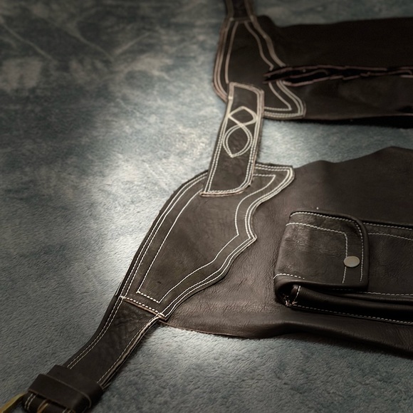 #96 Black Leather Riding Chaparreras - Picture 11 of 13